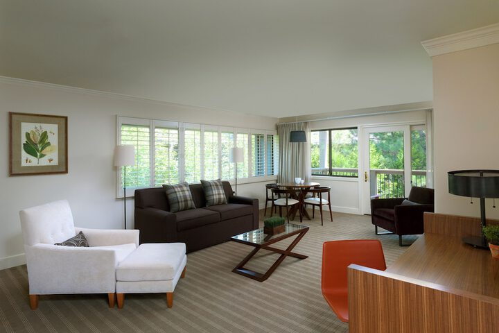 Topnotch Resort