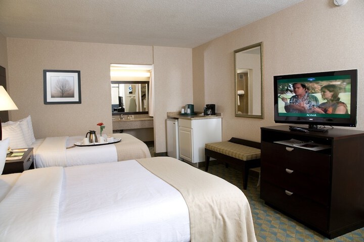 Room 16 of 37