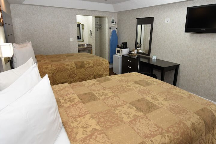 Room 14 of 35
