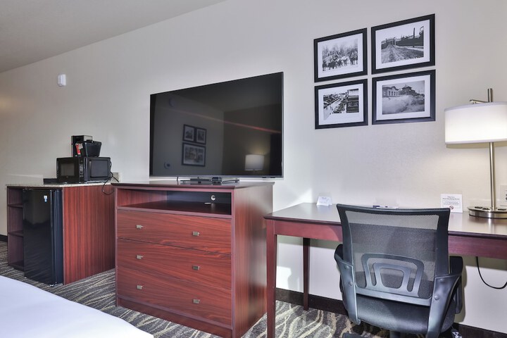 Cobblestone Hotel & Suites - Monte Vista