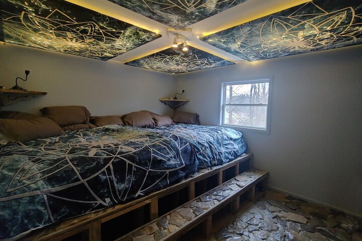 Lost River Hostel