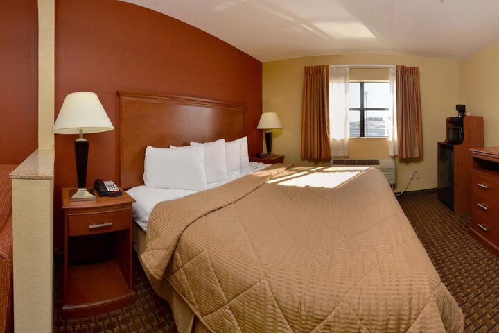 Room 21 of 28