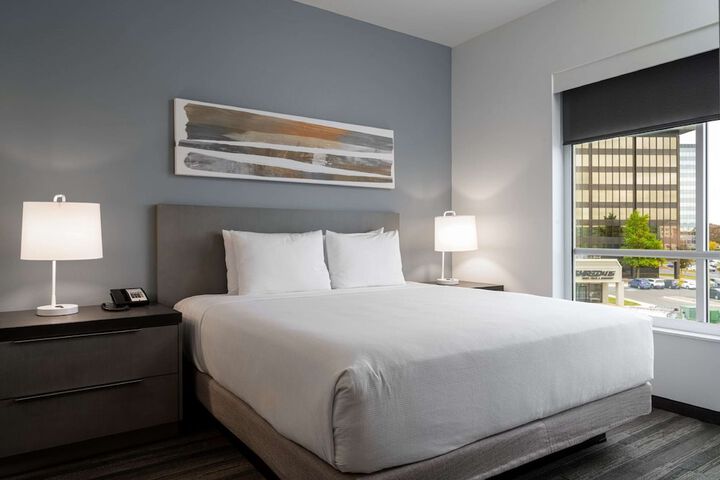 Room 21 of 35