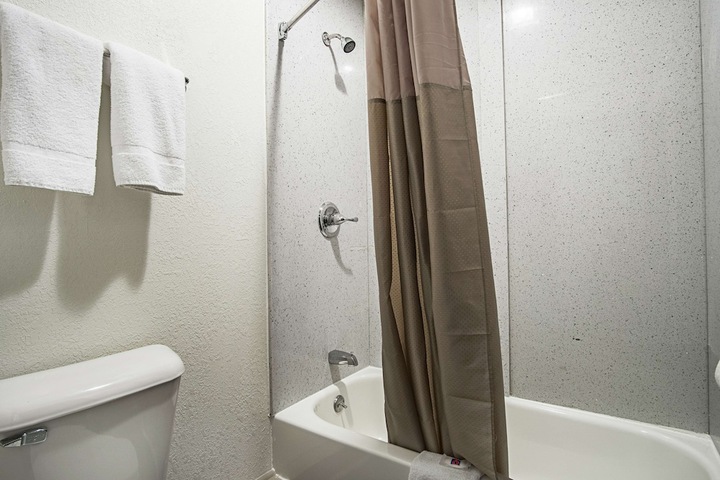 Motel 6 Manchester TN
