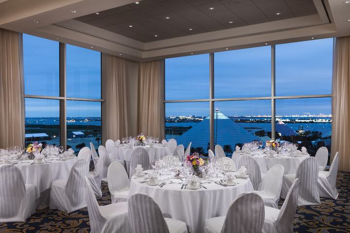 Moody Gardens Hotel Spa and Convention Center