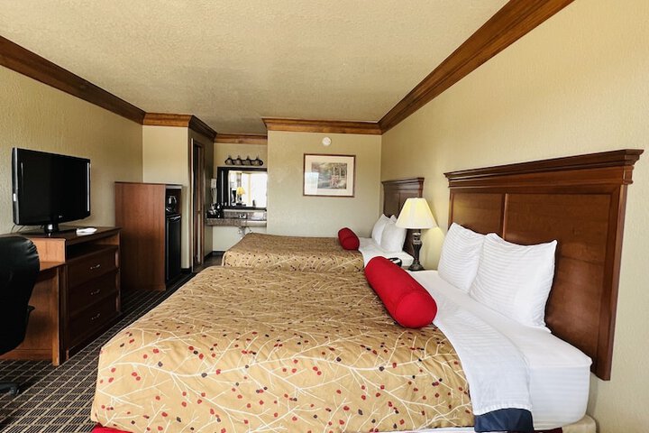 Room 32 of 39
