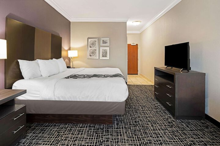 Room 20 of 48