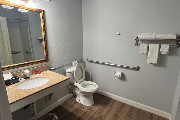 Room 37 of 50