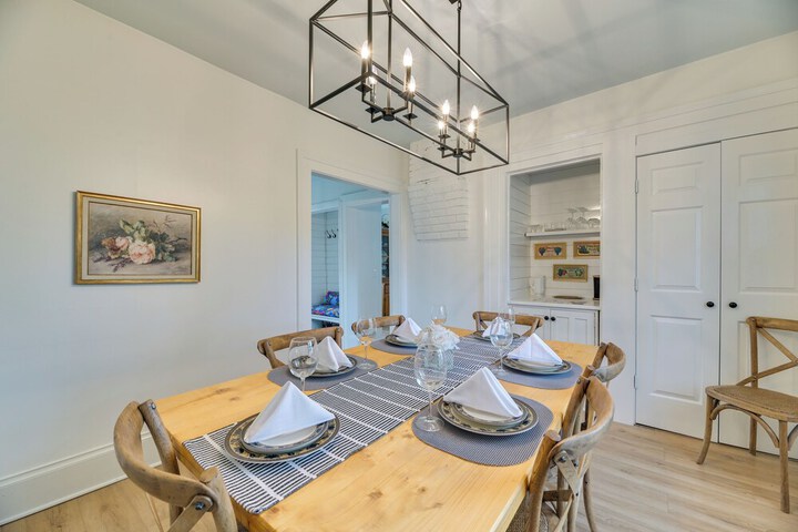 Spacious Naples Vacation Rental w / Private Hot Tub