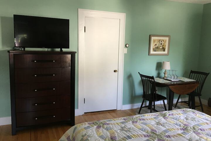 Room 33 of 57