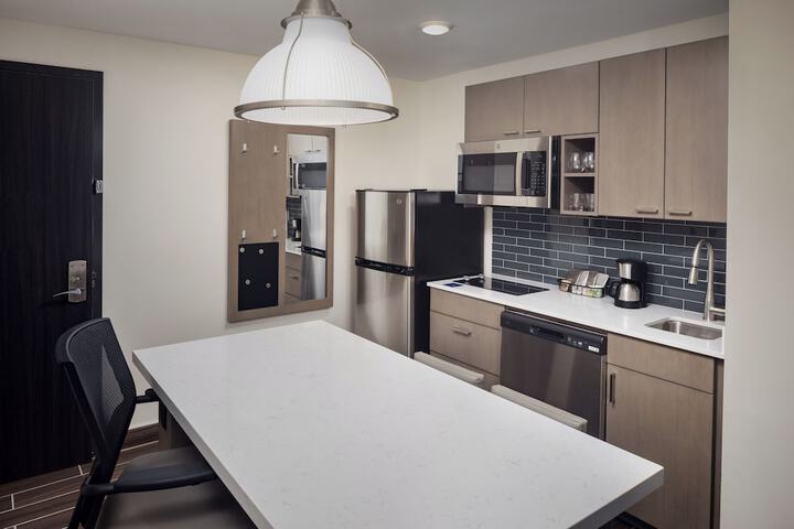 Hyatt House Royal Oak / Birmingham