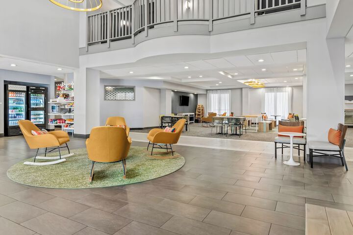 Spark by Hilton Mechanicsburg
