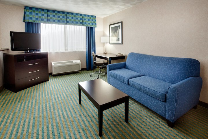 Room 14 of 30