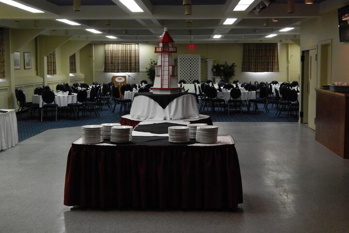 Ballroom/Hall 26 of 27
