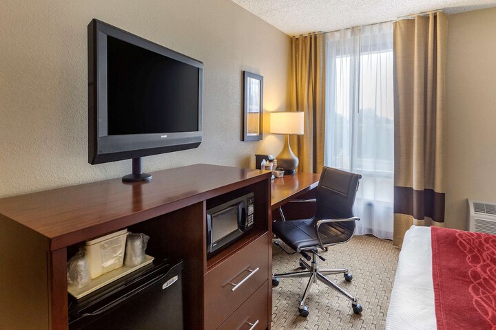 Room 53 of 74