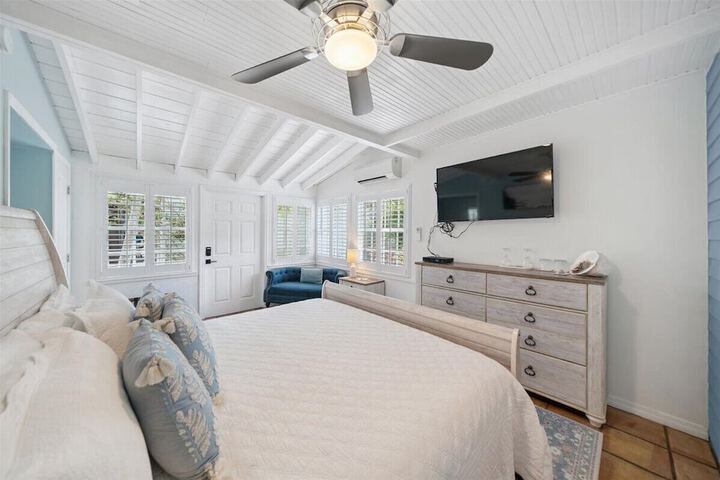 Seaglass Inn