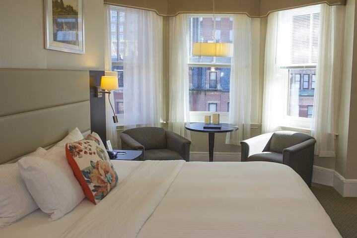 Room 22 of 30