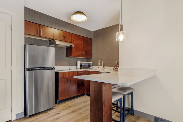 Sonesta ES Suites Fairfax Fair Lakes