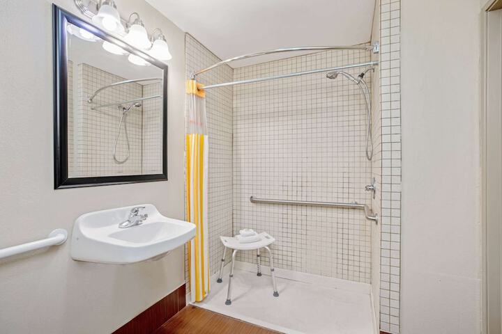 Room 20 of 30