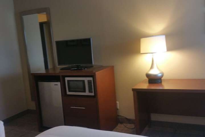 Room 67 of 99