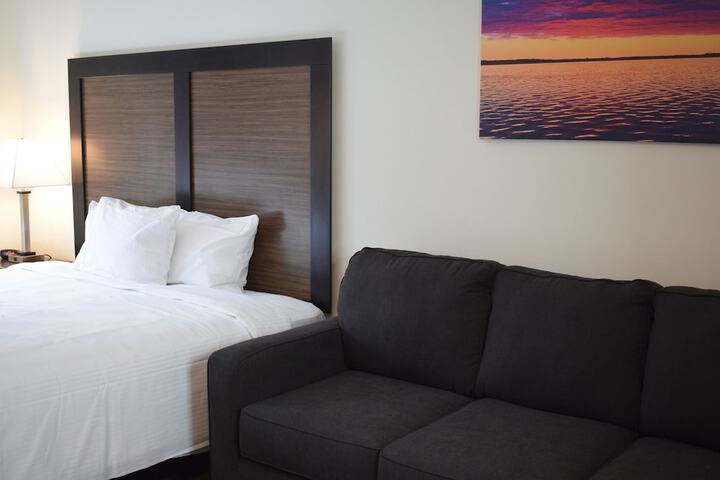 Room 10 of 21