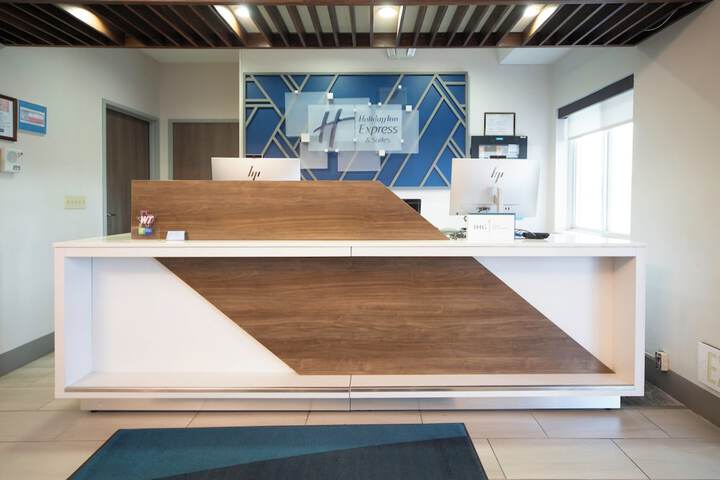 Holiday Inn Express Hotel & Suites Canyon by IHG