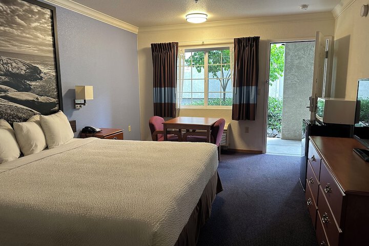 Room 10 of 87