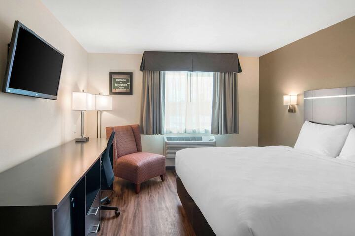 Room 15 of 39