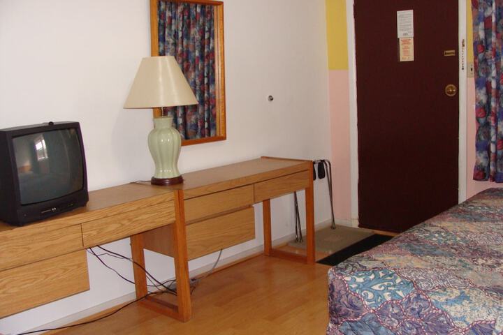 Room 33 of 45