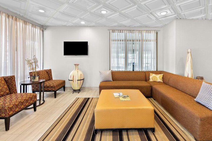 Best Western Knoxville Suites - Downtown