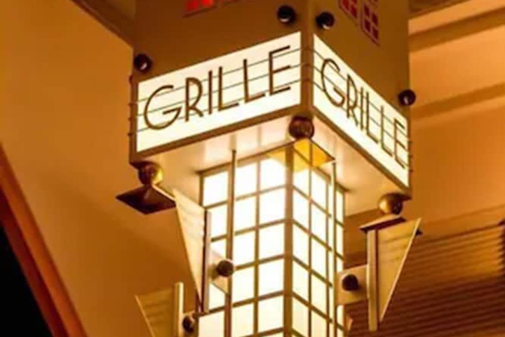 Somerset Inn WorldHotels Distinctive