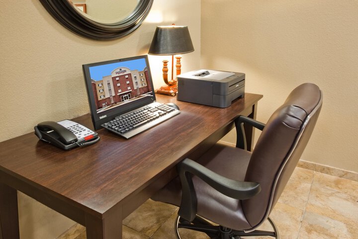 Business Center 58 of 59