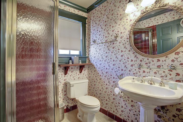 Room 40 of 82