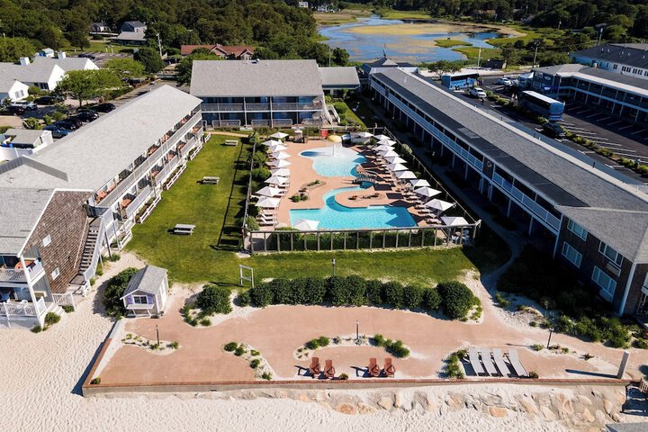 Riviera Beach Resort