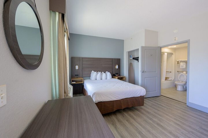 Room 41 of 76