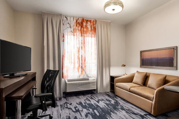 Room 19 of 51
