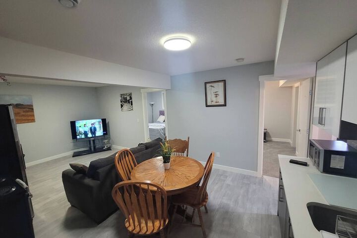 Luxurious Home Away From Home With Aircon