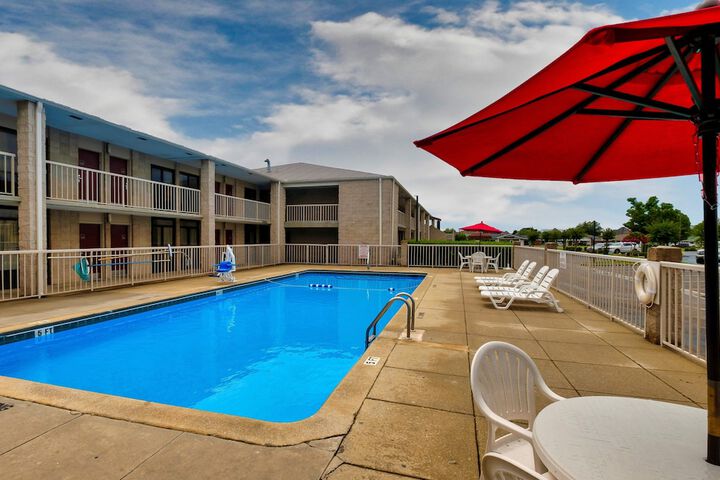 Pool 5 of 37
