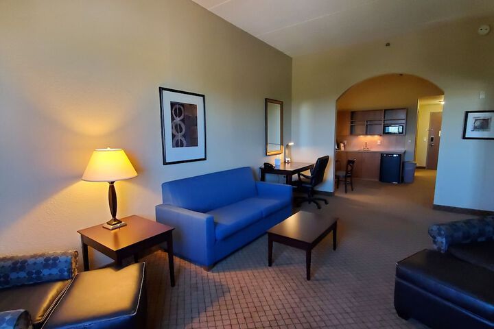 Room 51 of 85