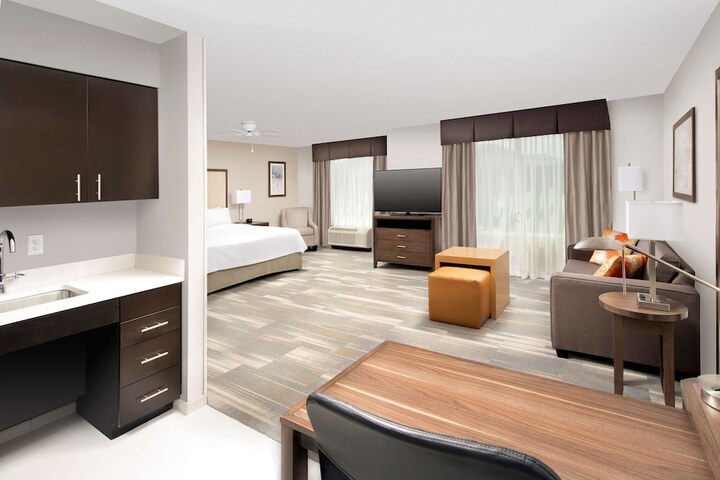 Room 13 of 31