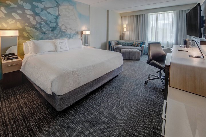Room 13 of 31