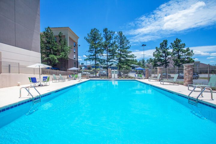 Pool 8 of 33