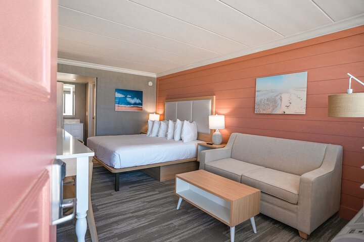 Spray Beach Oceanfront Hotel