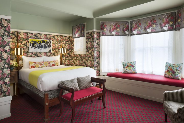 Room 18 of 38