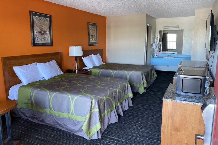 Room 9 of 9
