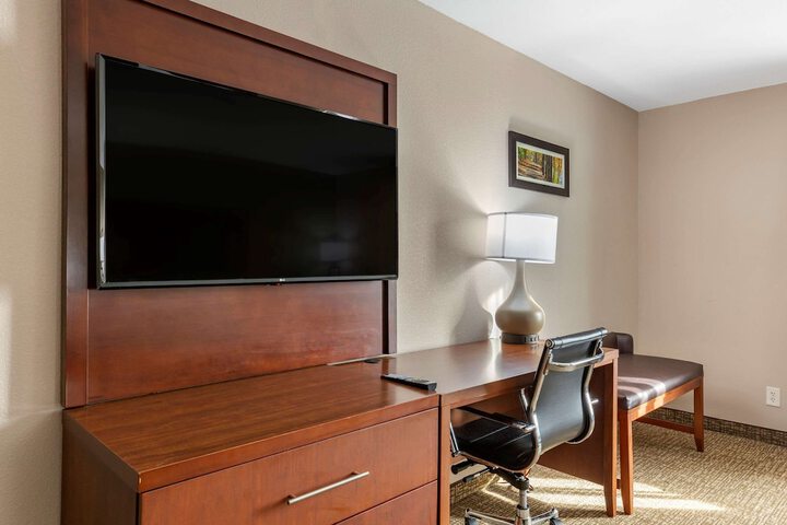 Room 19 of 38