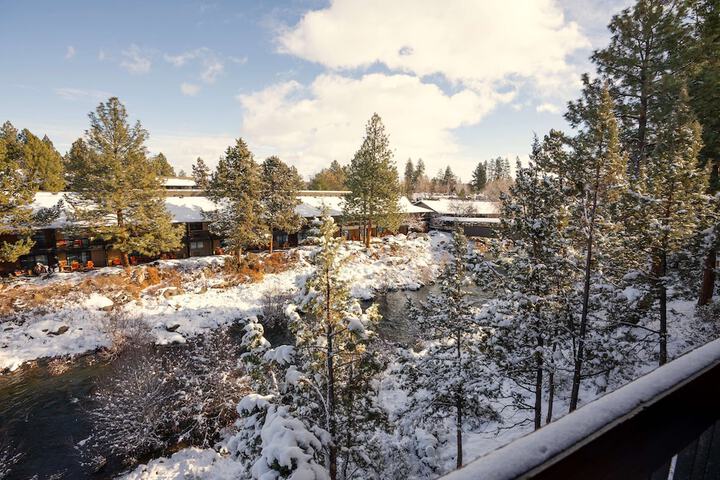Riverhouse Lodge