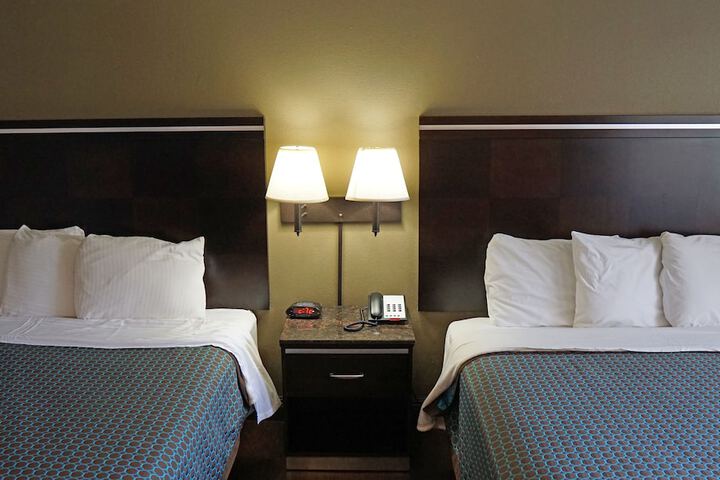 Room 13 of 26