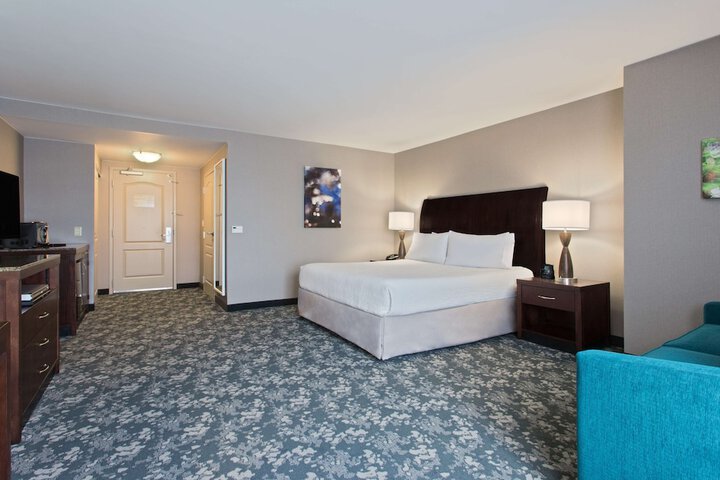 Room 14 of 32