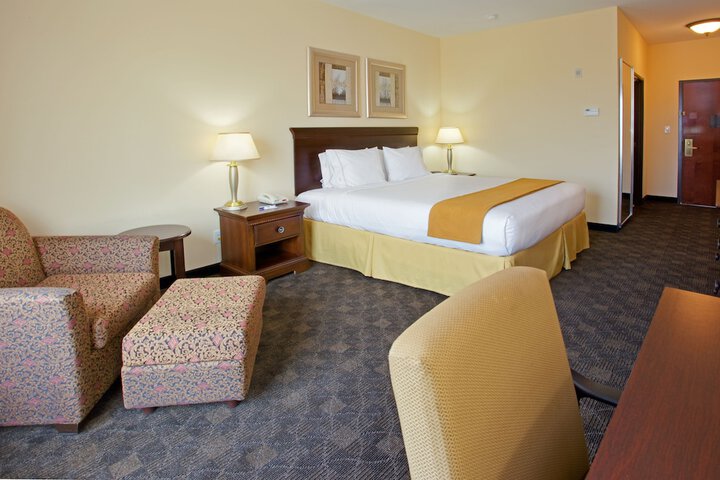 Holiday Inn Express Hotel & Suites Pearland by IHG
